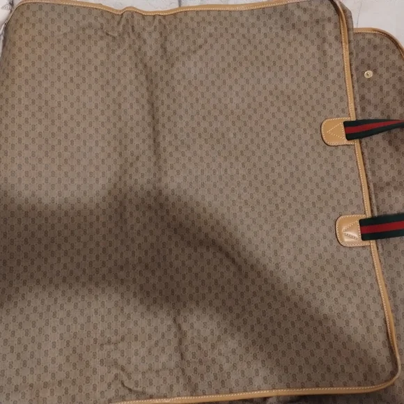 Gucci - Picture 9 of 12